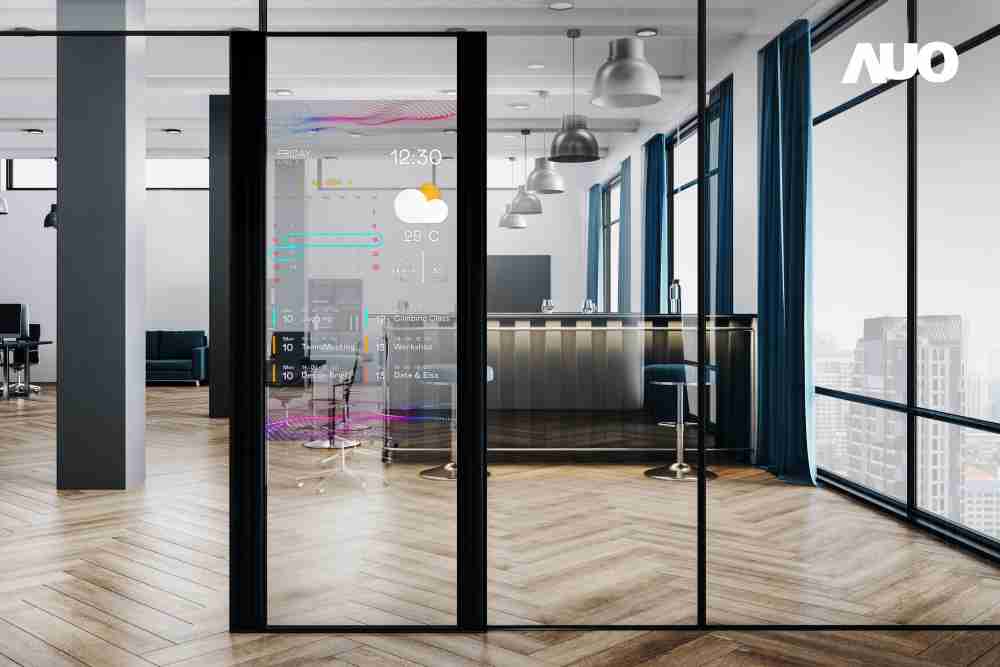 彩霸王致力于研发低能耗之绿色产品，，，，如低能耗发光组件Micro LED显示技术，，，，具高透明、、可无限拼接的特性，，可依需求调整并延伸应用于不同场域，，，，包括汽车侧窗或家庭玄关、、、智慧橱窗、、、、商业展示等